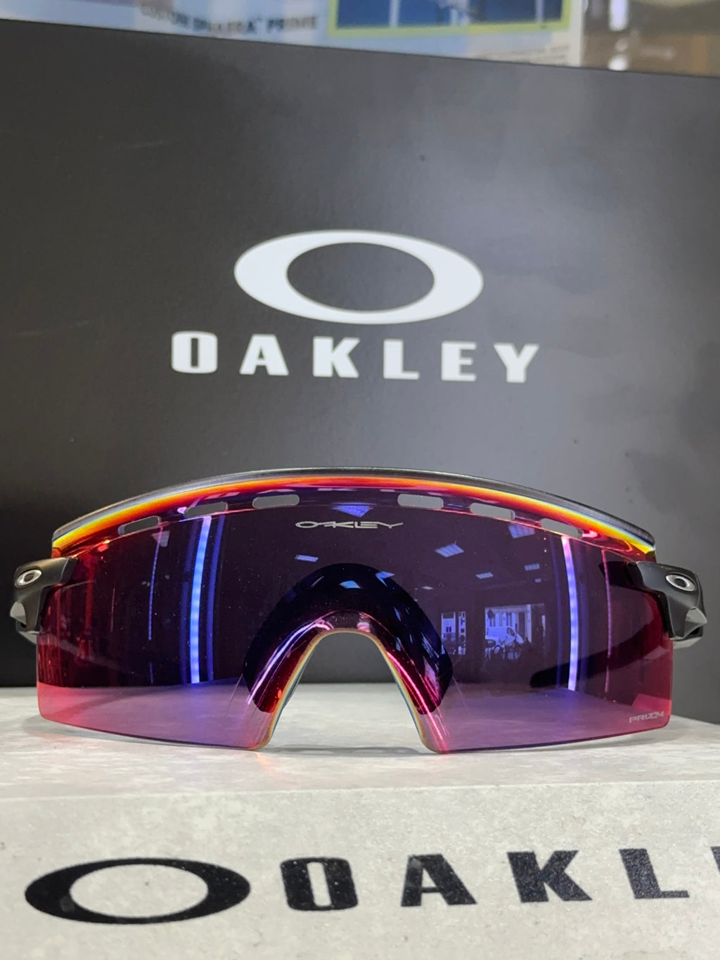 OAKLEY-Encoder Strike