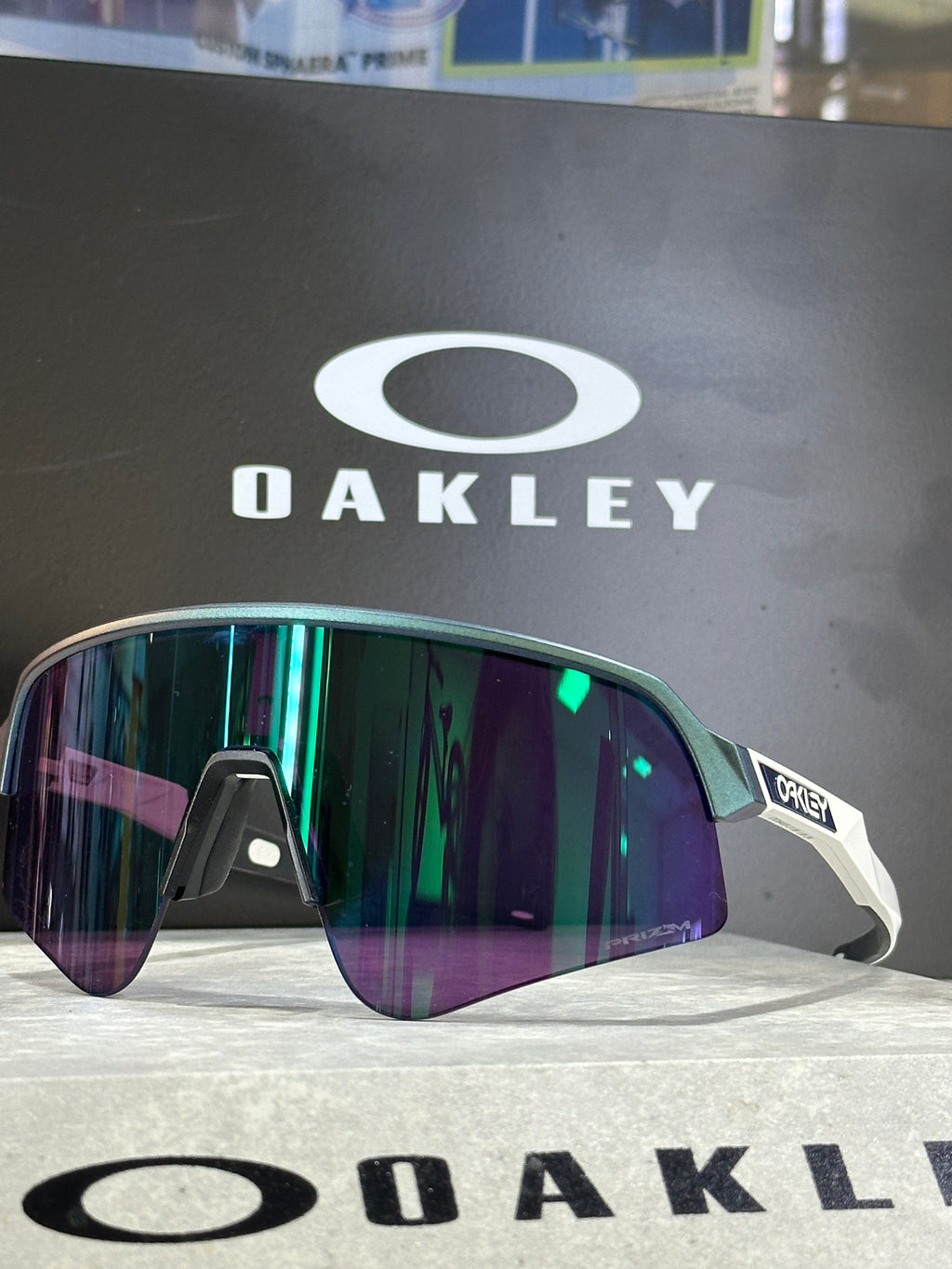 OAKLEY-Sutro Lite Sweep