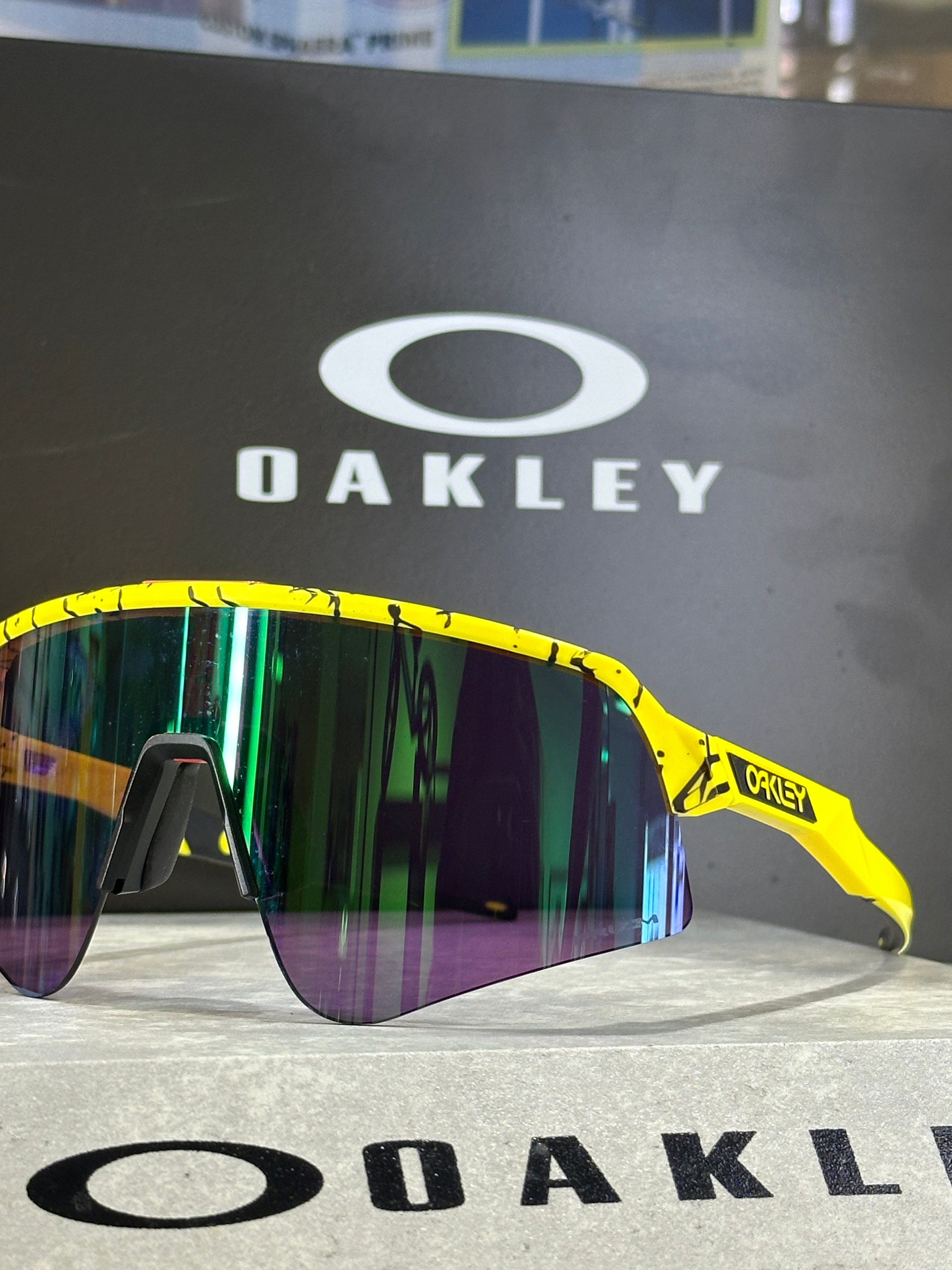 OAKLEY-Sutro Lite Sweep