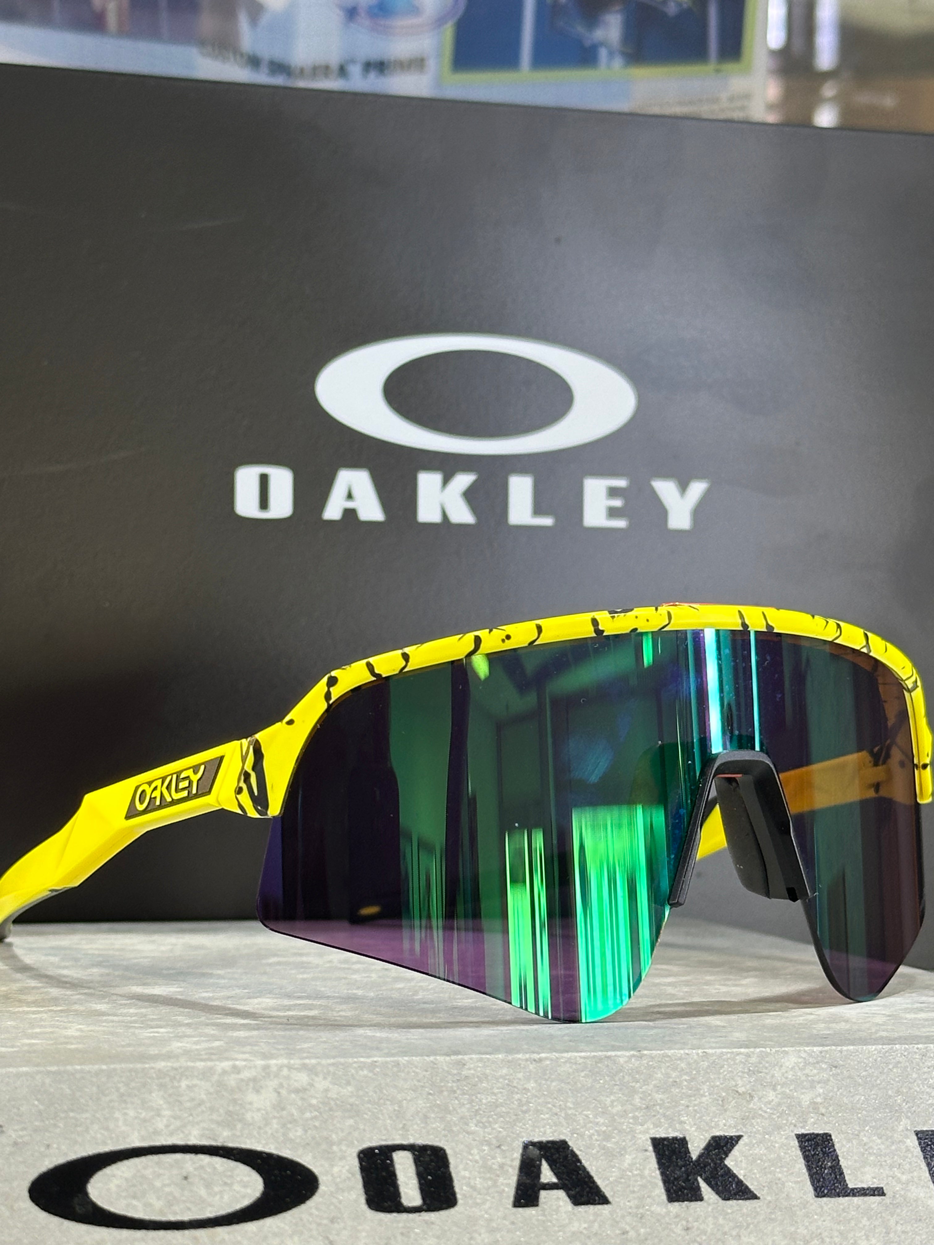 OAKLEY-Sutro Lite Sweep