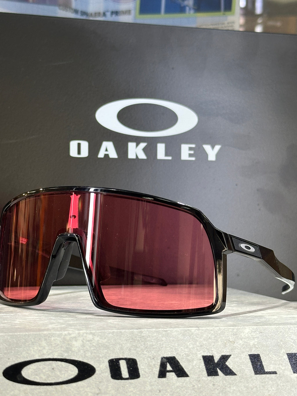 OAKLEY-Sutro
